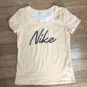 Nike Women's Peach Short Sleeve Tee